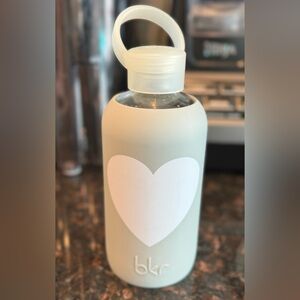 BKR LITTLE BOTTLE - LONDON HEART-Rare not many available